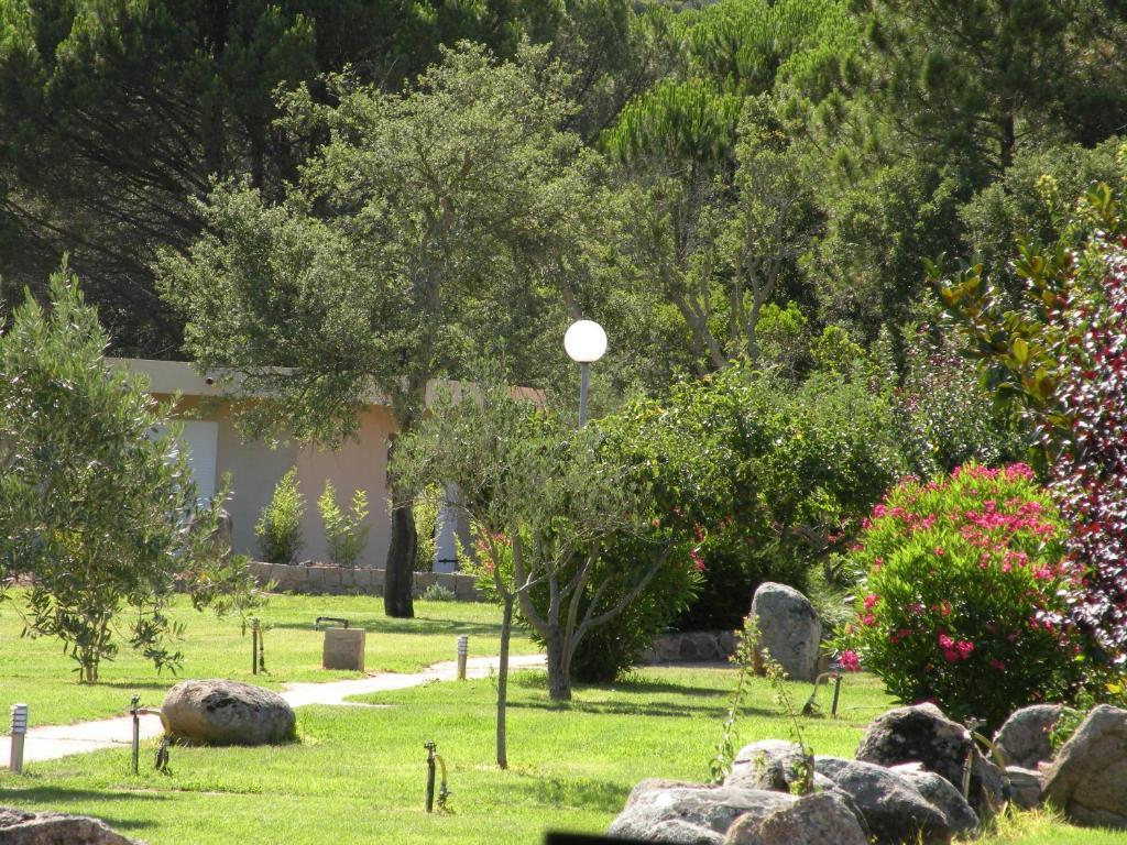 Отель Les Jardins De Santa Giulia Порто-Веккьо Экстерьер фото
