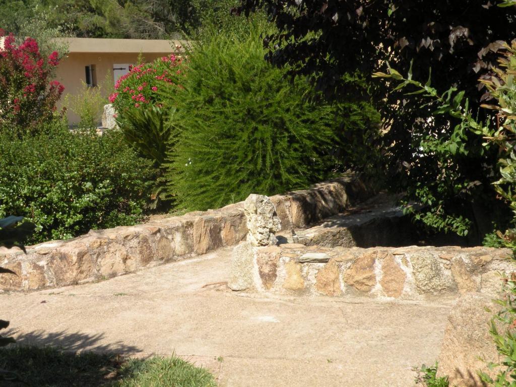 Отель Les Jardins De Santa Giulia Порто-Веккьо Экстерьер фото